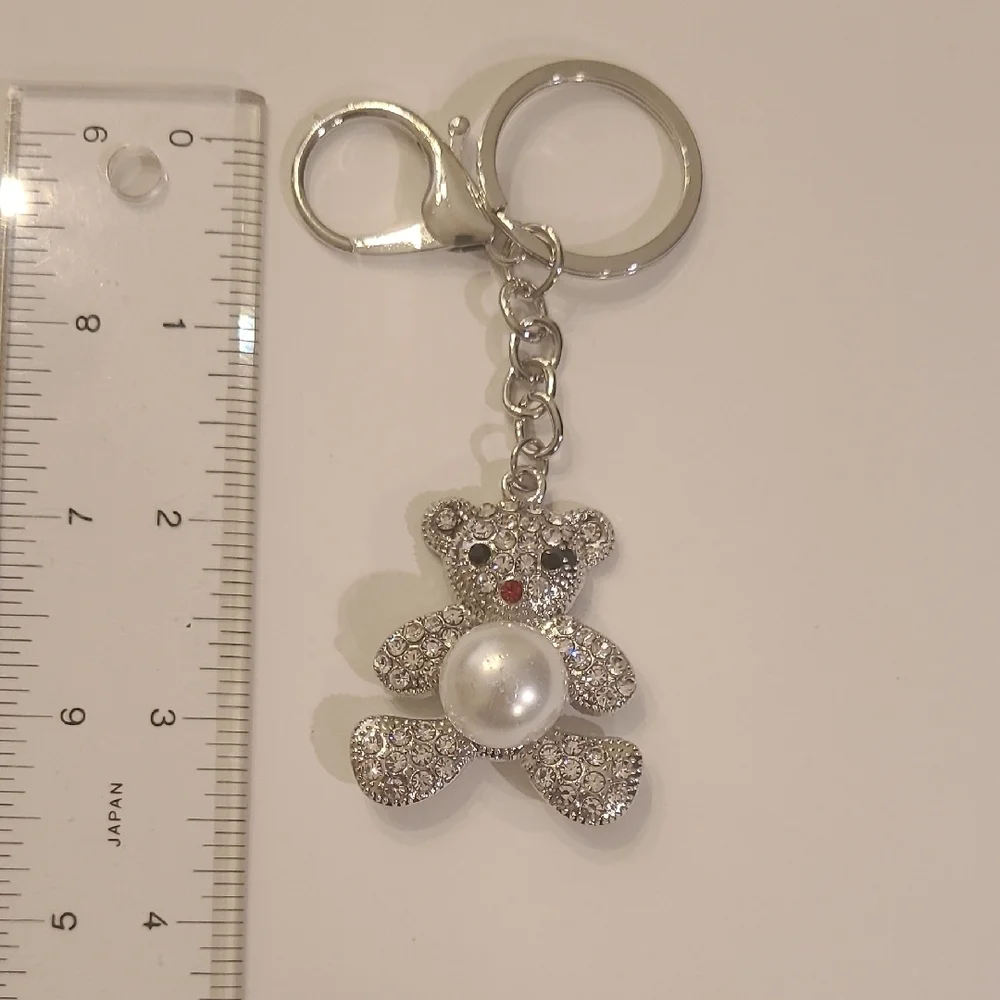 Crystal-Embellished Silver Bear Keychain/Keychain
